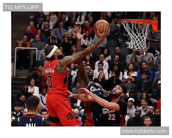 高效率！英格拉姆半场三分4中3贡献18分2篮板